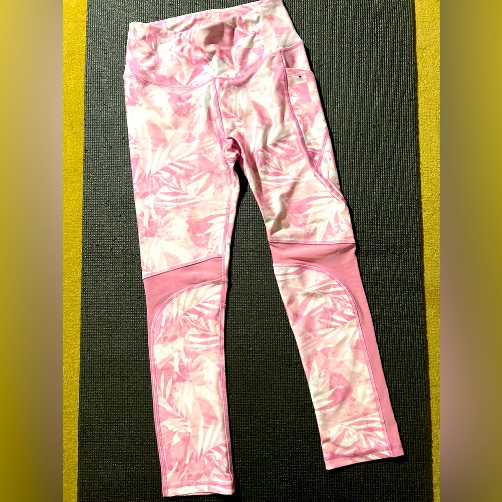 Active wear floral pants with side pocket